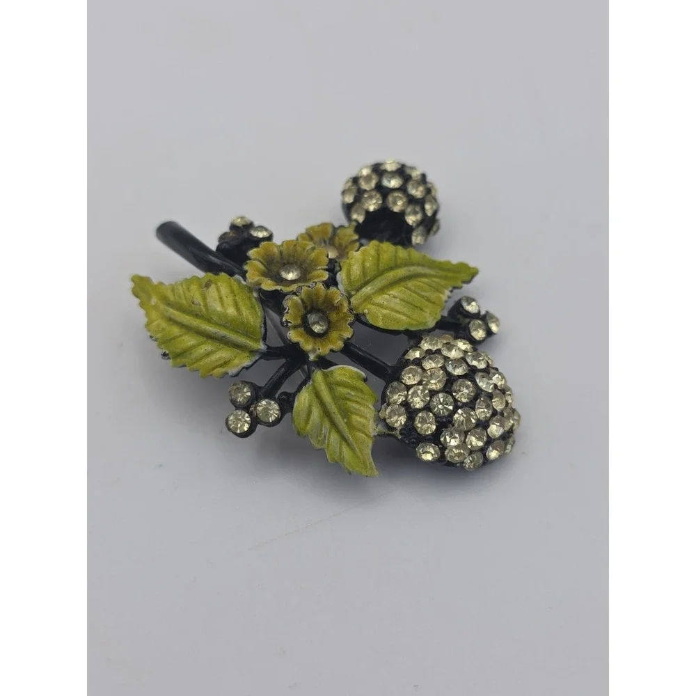 Vintage Hollycraft Hydrangea Berry Brooch Japanned Yellow Rhinestone Leaf Retro